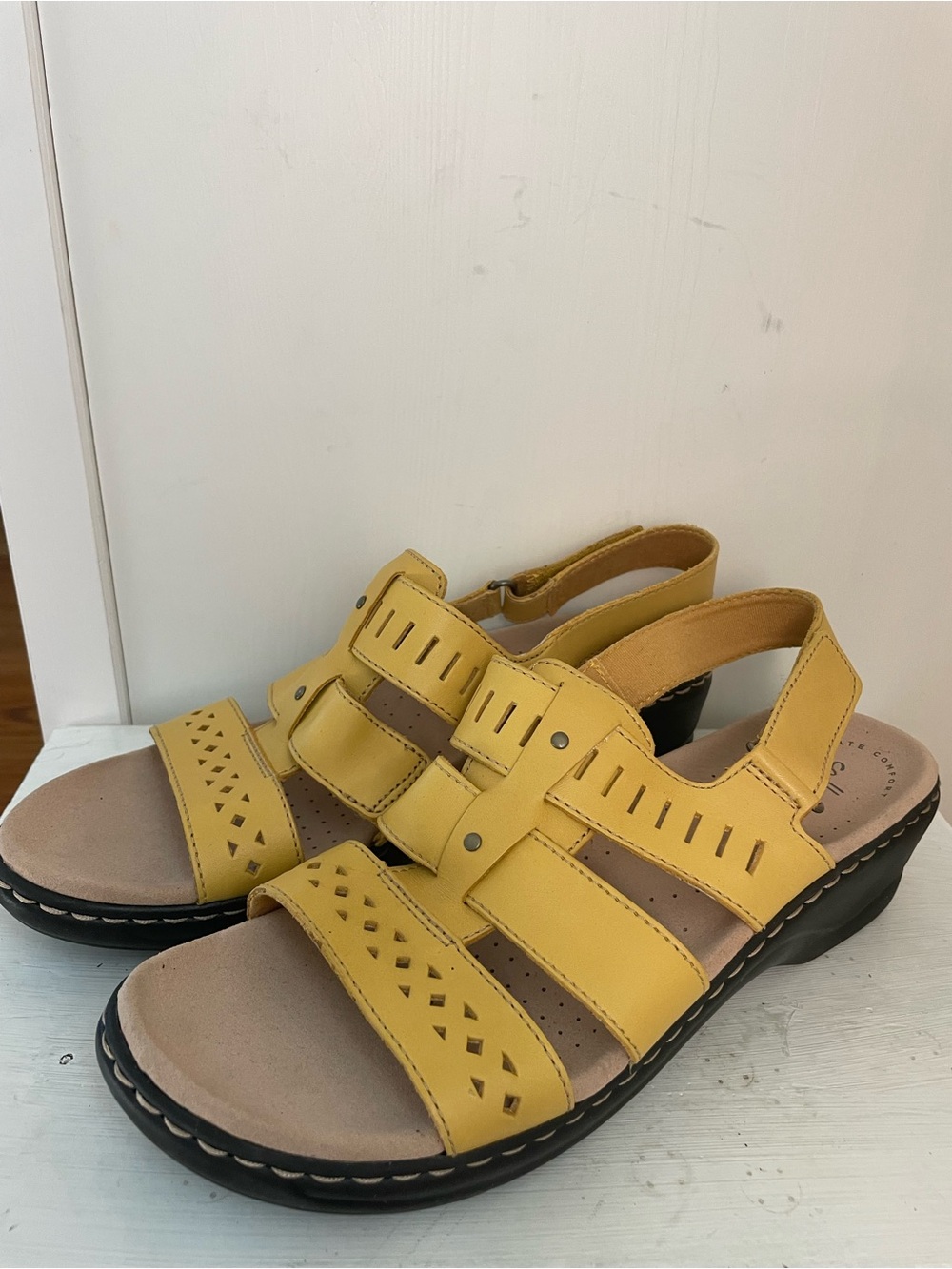 Clarks Women’s Comfortable Yellow Slingback Sandals with Cushioned Footbed